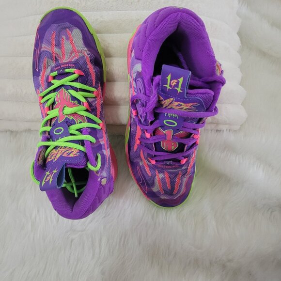 The product is a pair of PUMA MB.03 Toxic sneakers in size 5.5 UK (used) - Picture 6 of 7